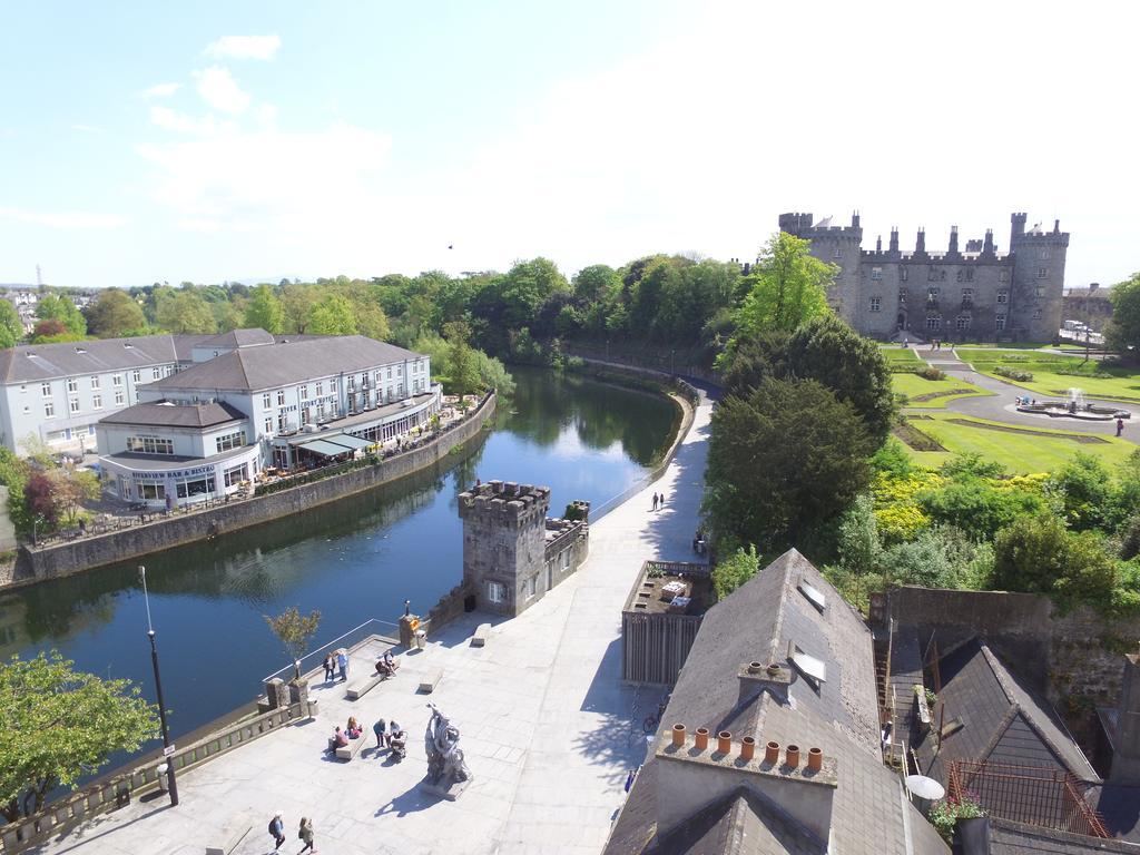 Kilkenny River Court Hotel Bagian luar foto