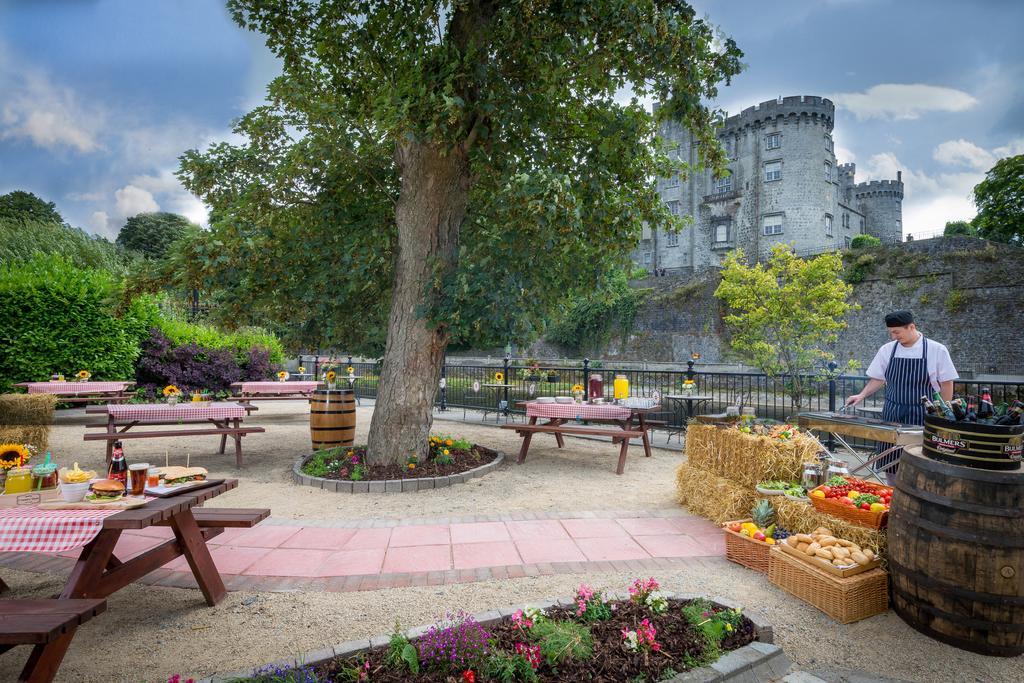 Kilkenny River Court Hotel Bagian luar foto