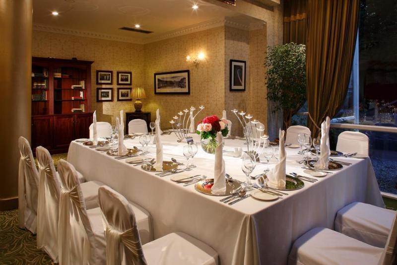 Kilkenny River Court Hotel Bagian luar foto